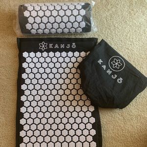 Konjo Acupressure Mat & Pillow Set (Black)